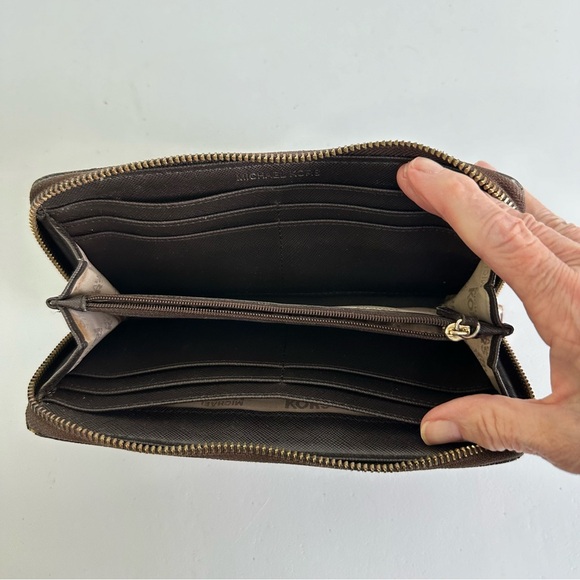 Michael Kors Jet Set Continental Wallet TLC Wallet - Picture 3 of 5